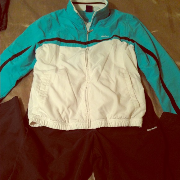 NWOT Reebok windbreaker with pants