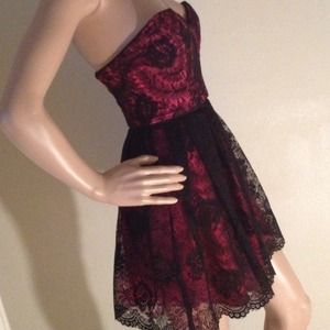 💥 HUGE DISCOUNT! 💥 BEBE DRESS 👆👇