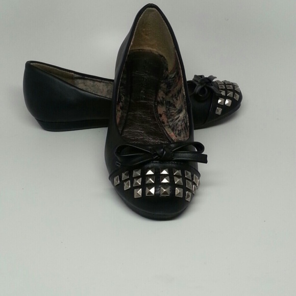 Sold RAMPAGE FLATS SIZE 6 - Picture 2 of 3