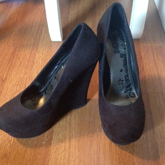 Reduced! Wedges!