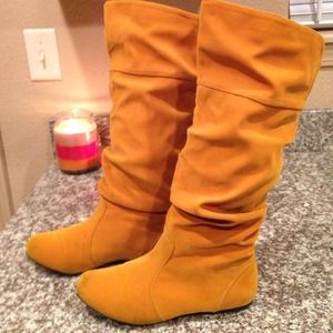 Boots! 💛 price Reduced!💛