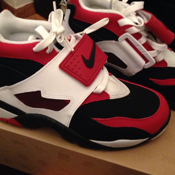 Air Diamond Turf 2 09 Nikes