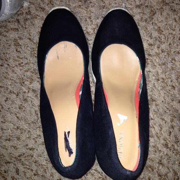 💥SOLD IN A BUNDLE💥 - Picture 3 of 4