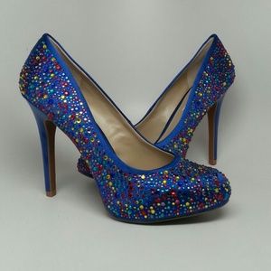 Sold INC SATIN BLINGED OUT PUMPS SIZE 7.5