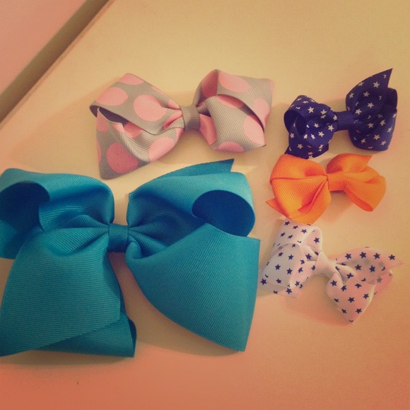 🎀🎀🎀🎀Hair bows 🎀🎀🎀🎀