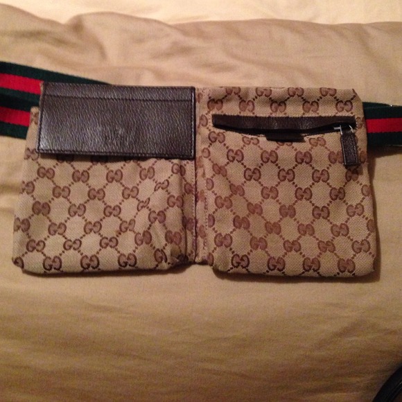 AUTHENTIC Gucci Belt Bag (Fanny Pack)