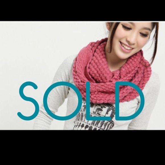 🐱SOLD🐱 🎉HOST PICK 🎉