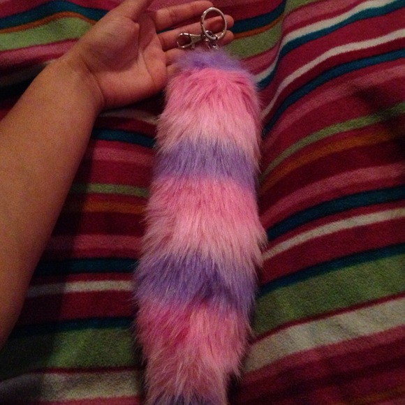 Lucky coon tail chain