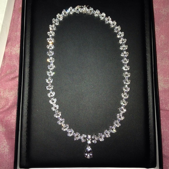 The "OH" Necklace by Jewels By Park Lane - Picture 2 of 3