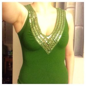 Cache green top with sequence