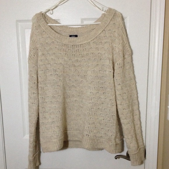 American eagle boat neck sweater cream