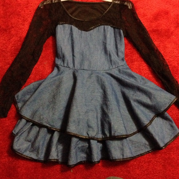 Beautiful bluejean lace dress alternative vintage