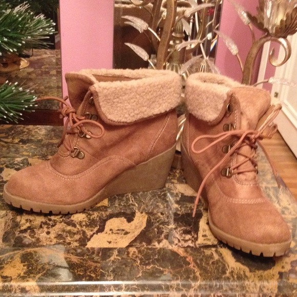 Cute & Comfy Booties !!