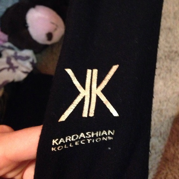 Kardashian pullover! - Picture 2 of 4