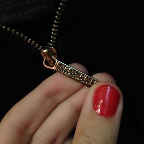 Kardashian pullover! - Picture 3 of 4