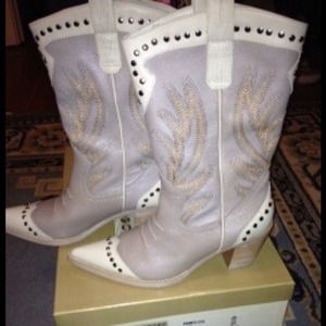 *HOLD*🚨❗Kathy Van Zeeland Cowboy boots