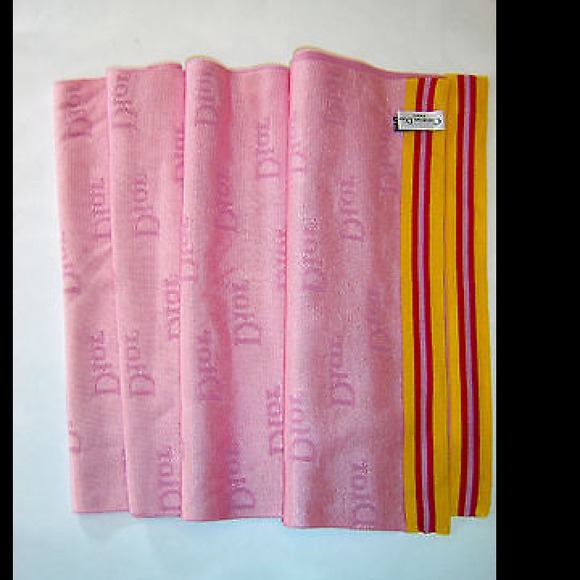 ??Beautiful Dior scarf??