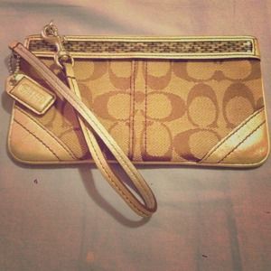 ‼️REDUCED‼️AUTHENTIC COACH WRISTLET