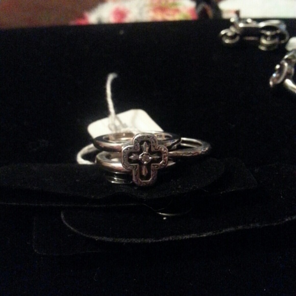 SOLD!!!!! Sterling silver ring. - Picture 2 of 2