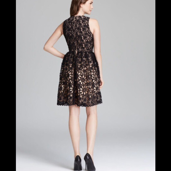 2013 French Connection Daisy Chain Lace Dress NWT - Picture 2 of 8