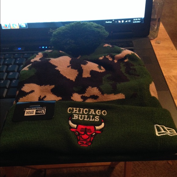 Chicago bulls camo beanie