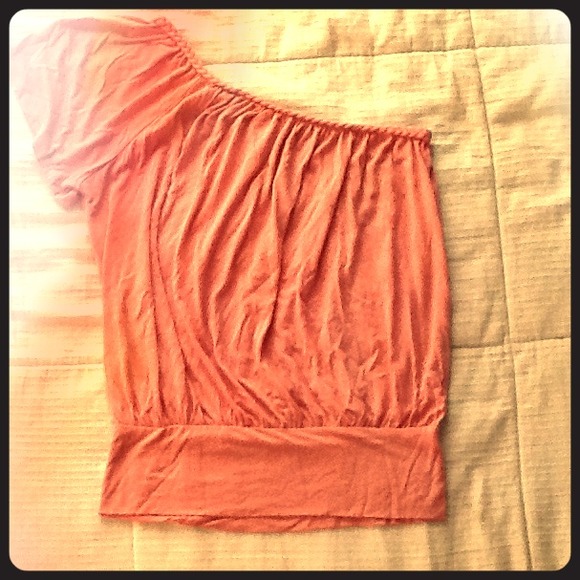 One shouldered soft pink top - Picture 1 of 3