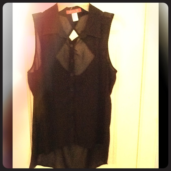 Chiffon button up top - Picture 1 of 3