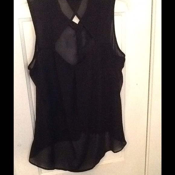 Chiffon button up top - Picture 2 of 3