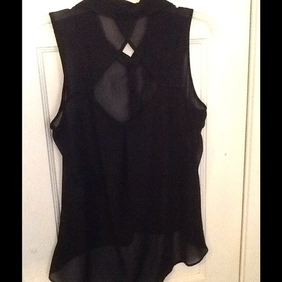 Chiffon button up top - Picture 3 of 3