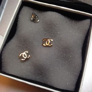 18k plating gold cc earrings