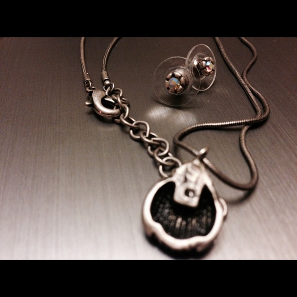 Vintage Ladybug necklace  Crystals & Earring set - Picture 2 of 4