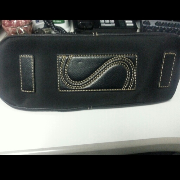 The Sak Black Leather Handbag - Picture 2 of 4