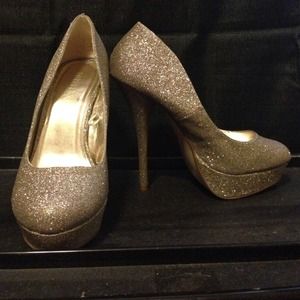 ADORABLE glitter sparkle heels size 8✨WORN ONCE