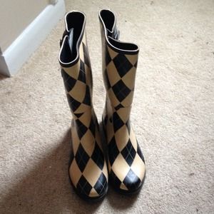 Bundle for owlbmoore - rain boots and sweater