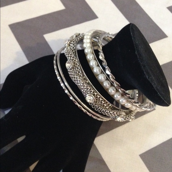 Set of 4 Cookie Lee Bangles