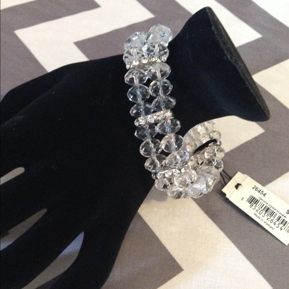 Genuine Crystal Cookie Lee Stretch Bracelet