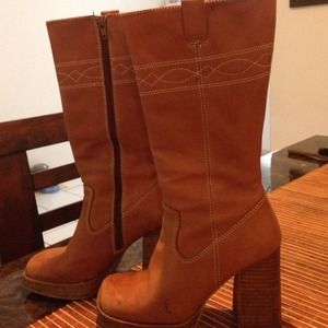 ✂️REDUCED✂️mid calf Tan boots