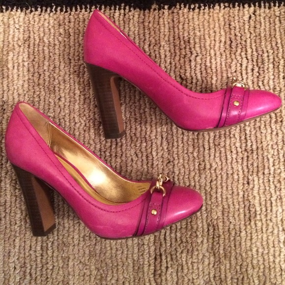 Coach fuchsia heels with gold hardware