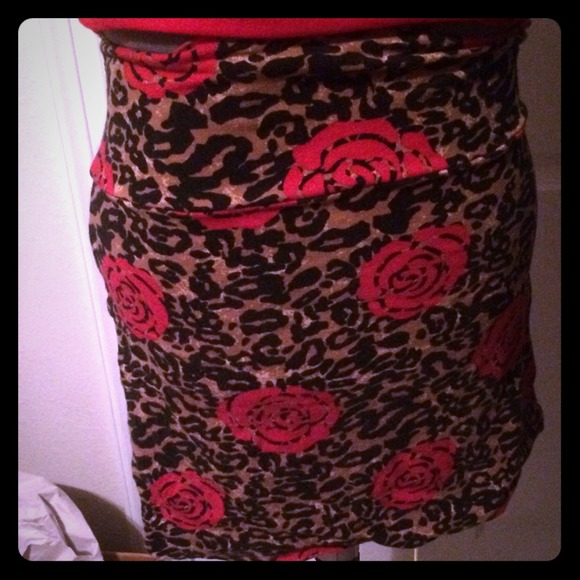Red cheetah print bodycon skirt