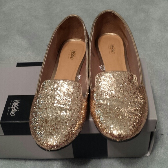 Shoes - Mossimo gold glitter ballet flats 8.5 Shoes - Mossimo gold glitter ballet flats 8.5