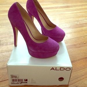 capecoral heels ! Reduced price ! Was $75 now $50