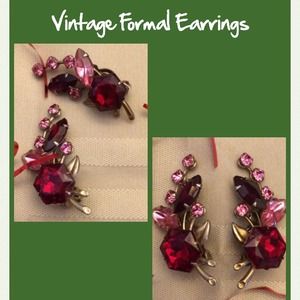 ❤️Gorgeous vintage costume clip on earrings❤️