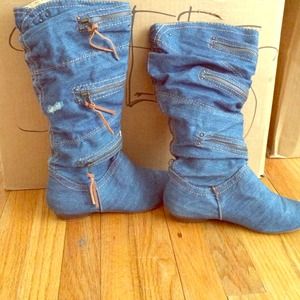 Wild pair ! Jean boots !