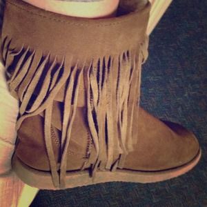 Fringe boots!