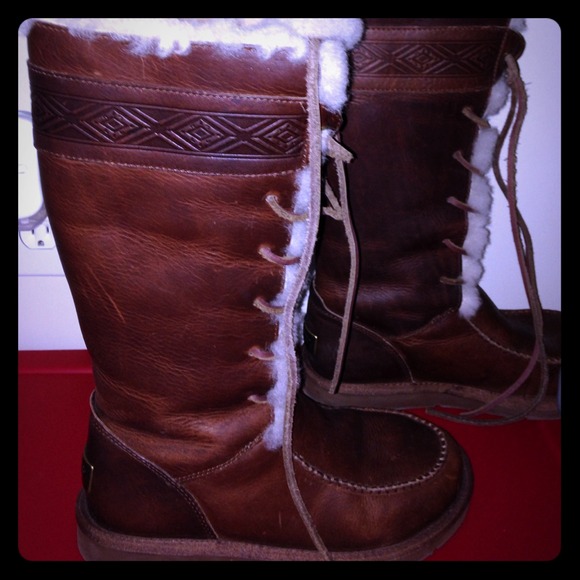 SOLD Ugg Fur Lined Tularosa Boot