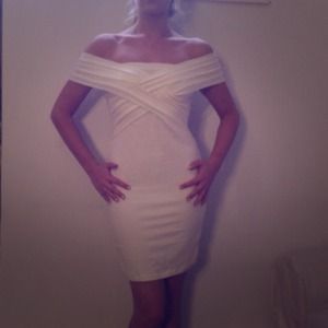NWOT Cream party dress