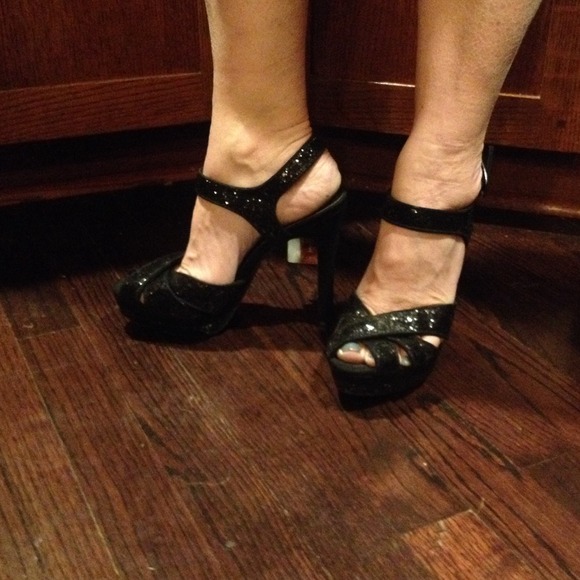 Nwt Zara Trafaluc glitter platforms - Picture 4 of 4