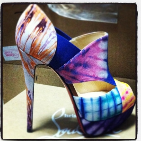 Multi Color Loubs