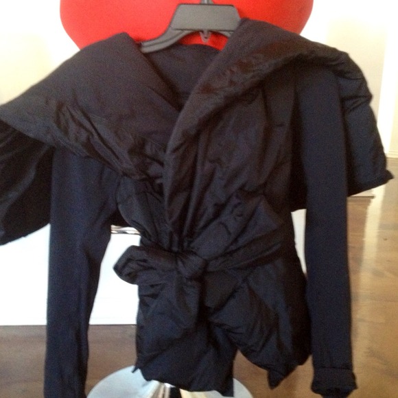 🚫Sold🚫lululemon Down to the studio jacket 4 - Picture 2 of 3