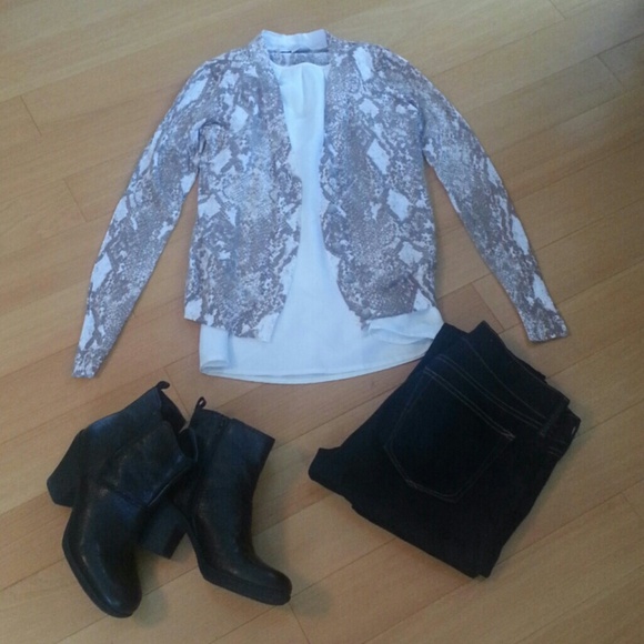 Cardigan Animal Patterned